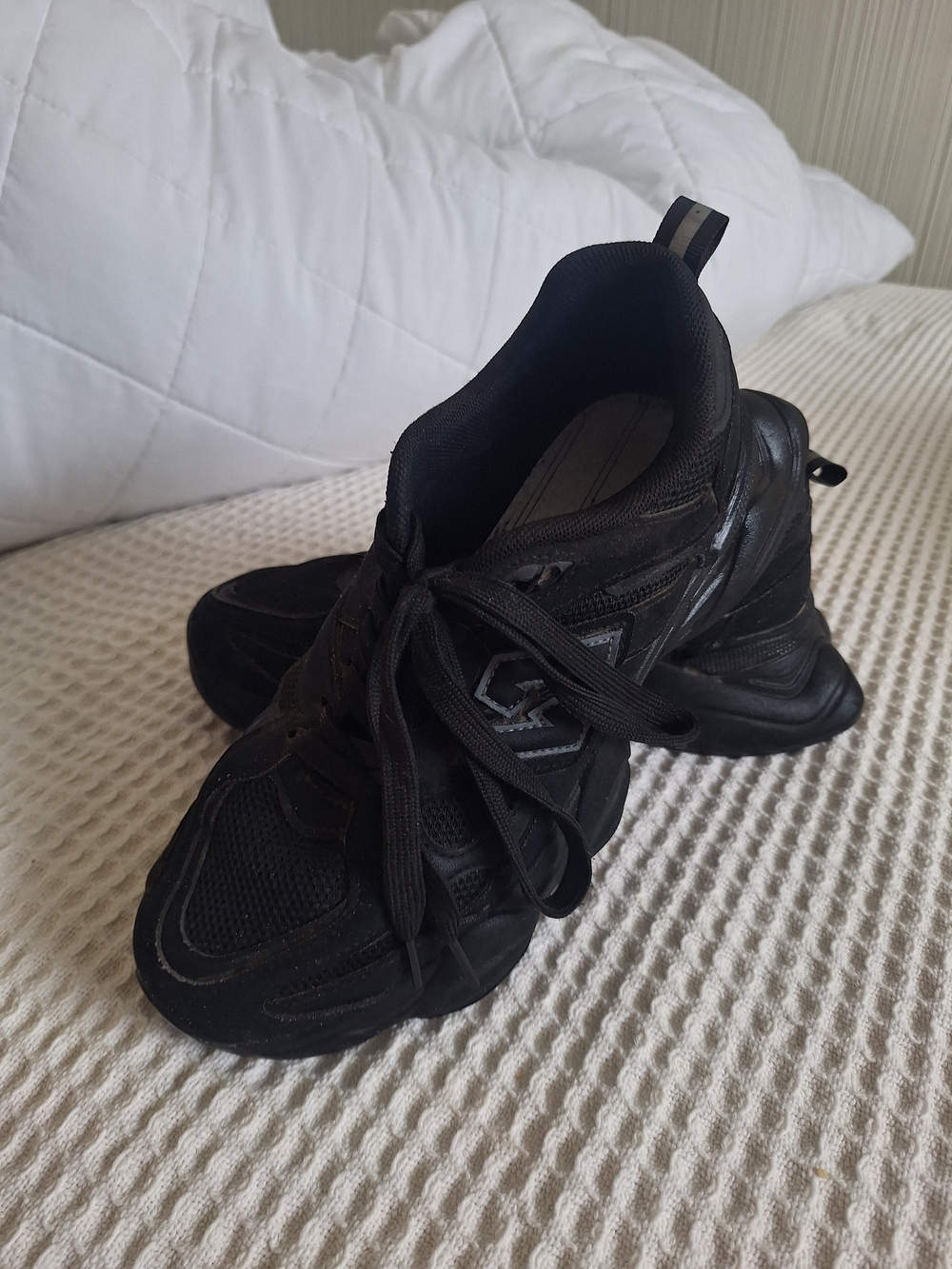 Women's Black Athletic Sneakers